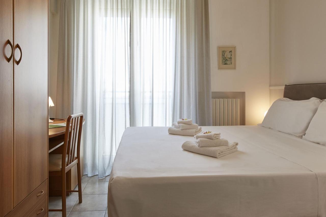 Hotel Tritone セニガッリア エクステリア 写真